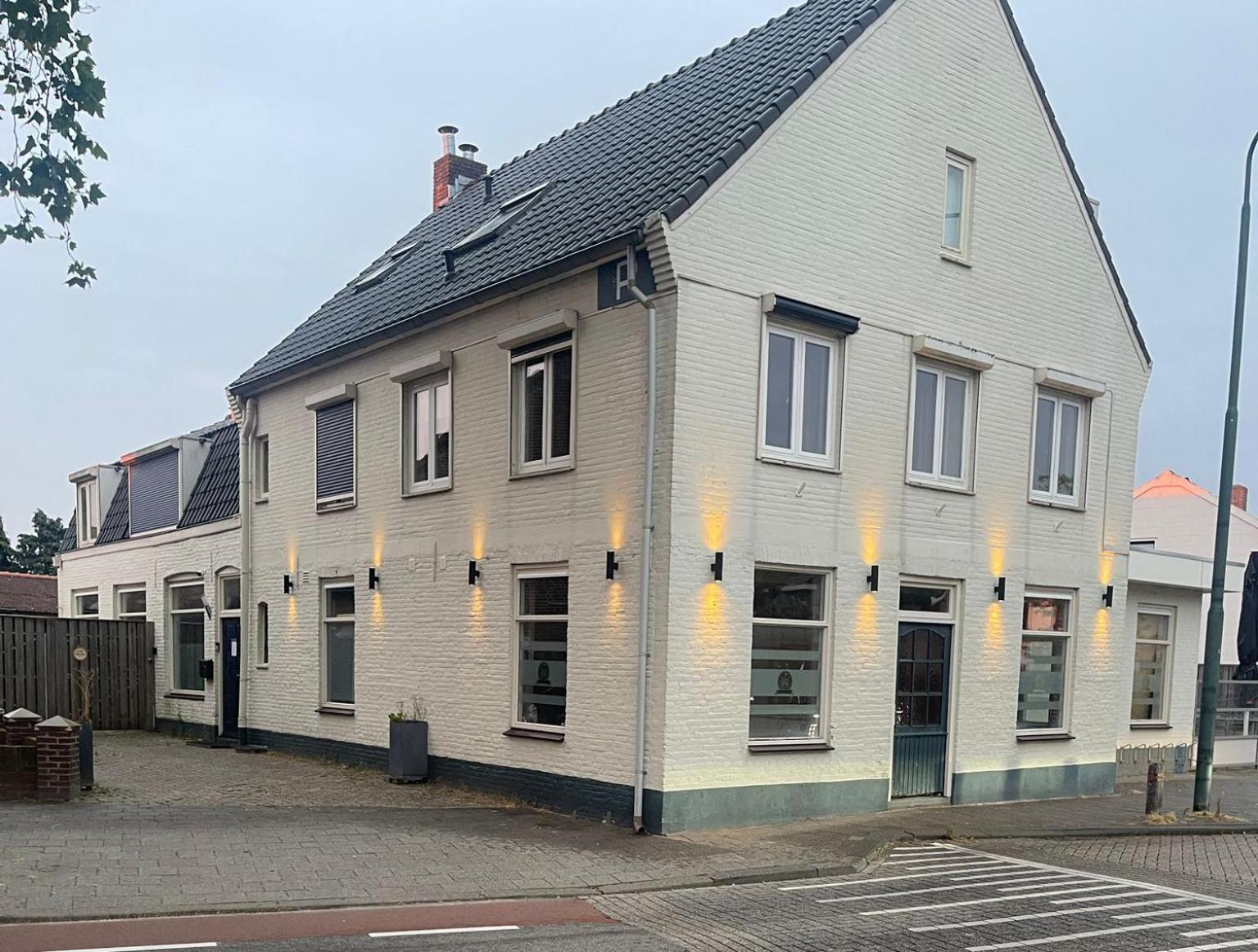 Hotel De Slapende Hollander Kaatsheuvel Luaran gambar